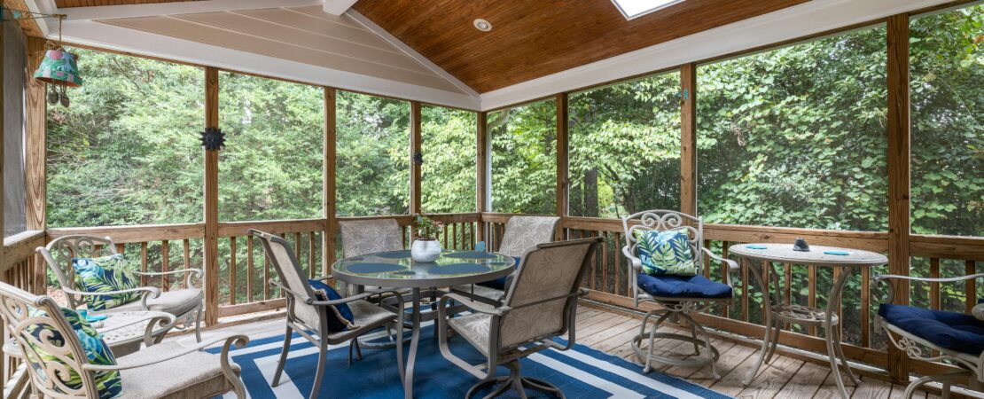 Exploring the Best Restaurants Listed on Executive Image Cleaners